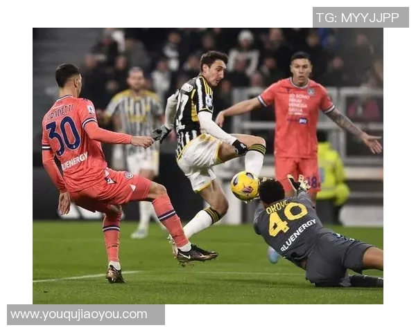 尤文图斯迎战西诺尼期待精彩对决双方球员状态回暖争夺胜利荣耀